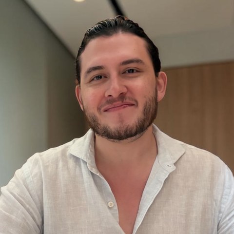 Luis, CEO and Founder of Prevot